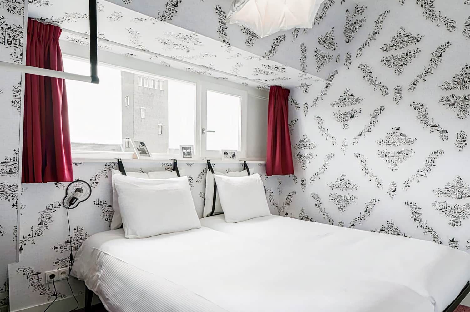 Kaboom Hotel