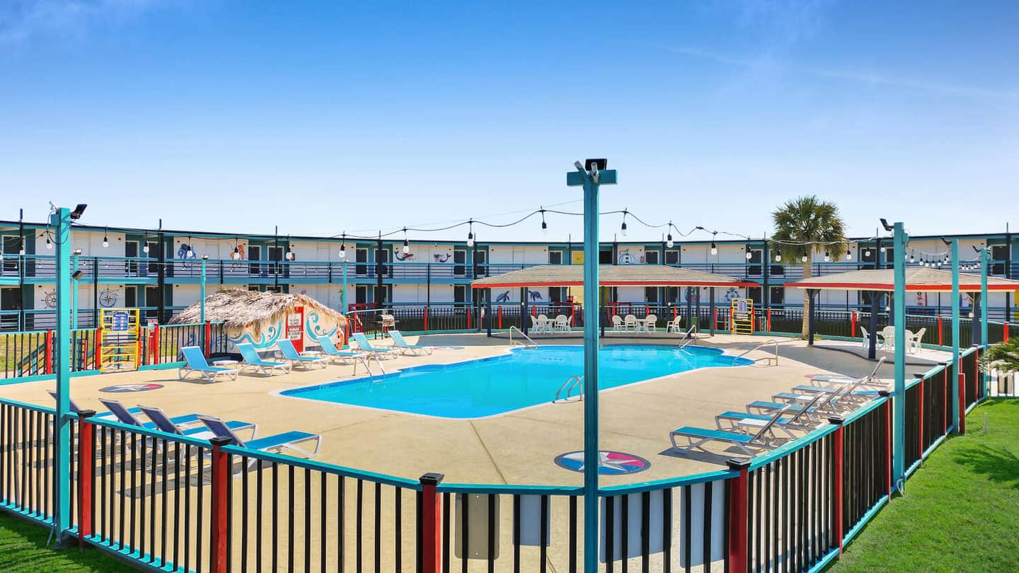 Crystal Palace Resort