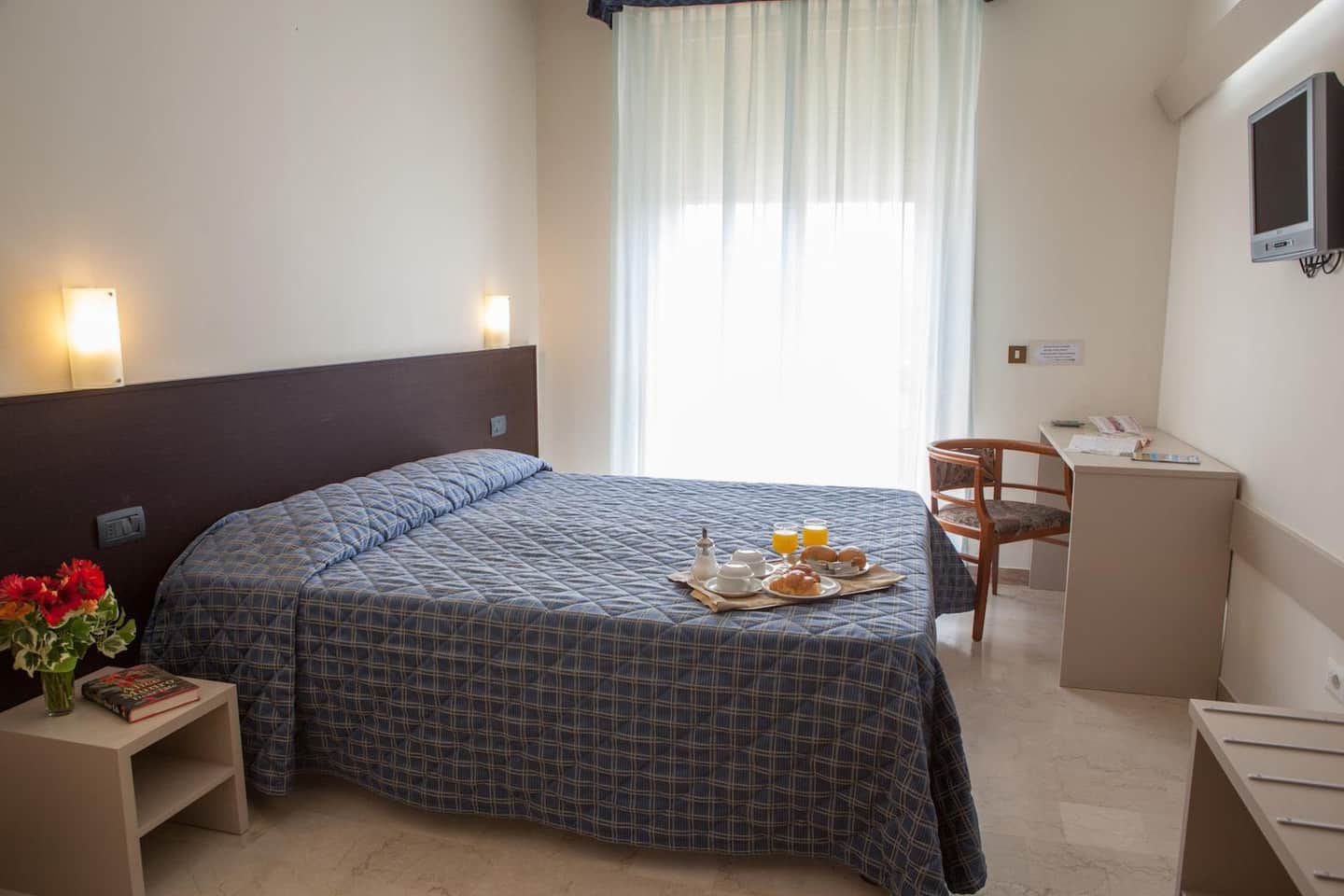 Auto park hotel
