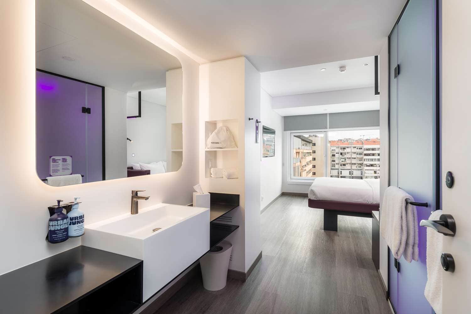 YOTEL Porto