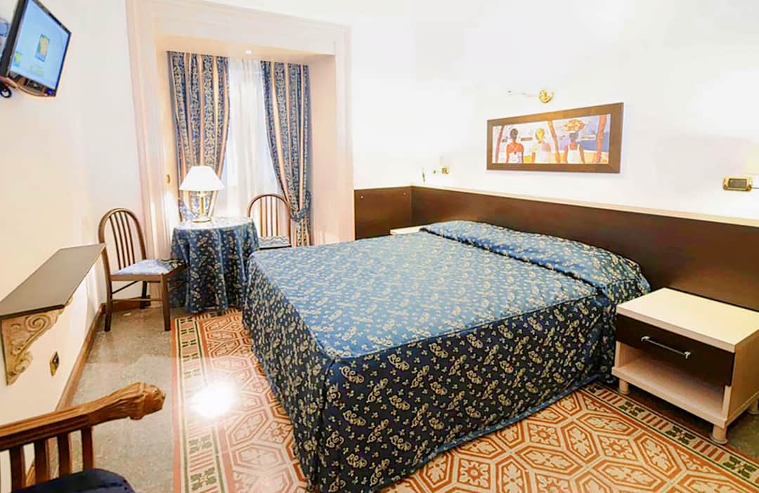 Hotel Sweet Home