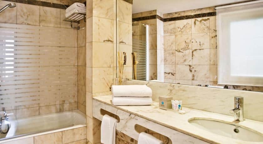 Grupotel Gravina