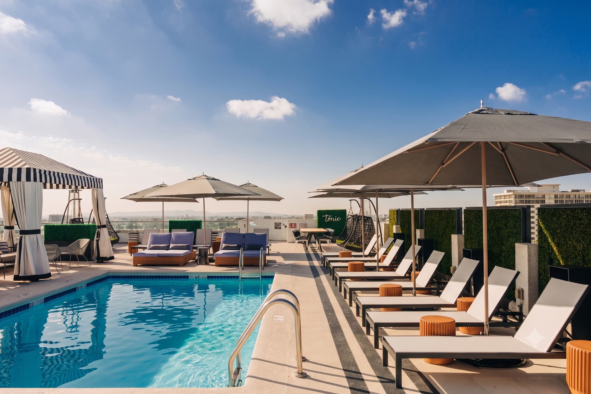 Montrose All Suites Hotel at Beverly Hills
