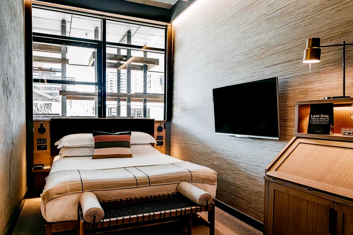 Ovolo Nishi