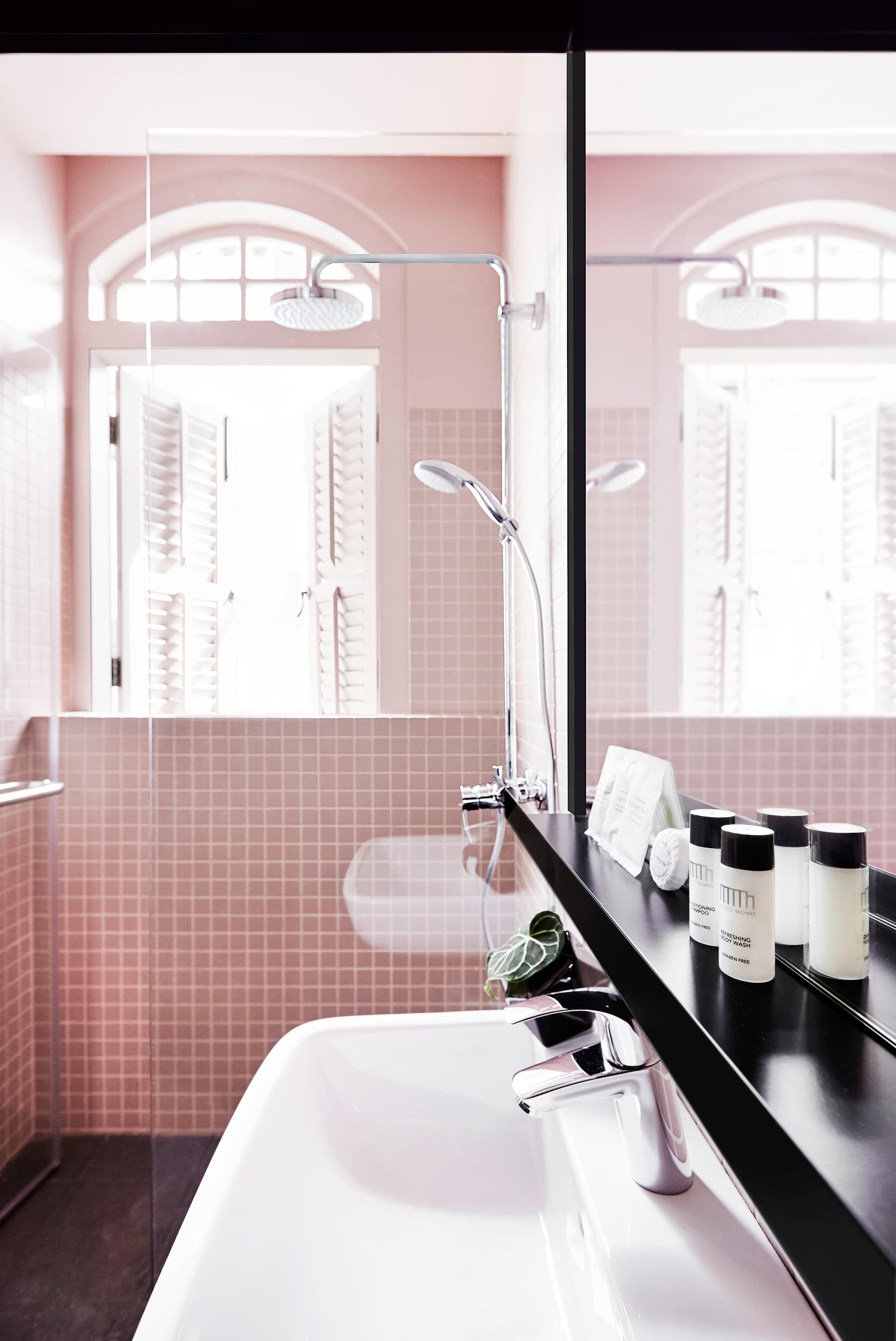 Hotel Mono (SG Clean)