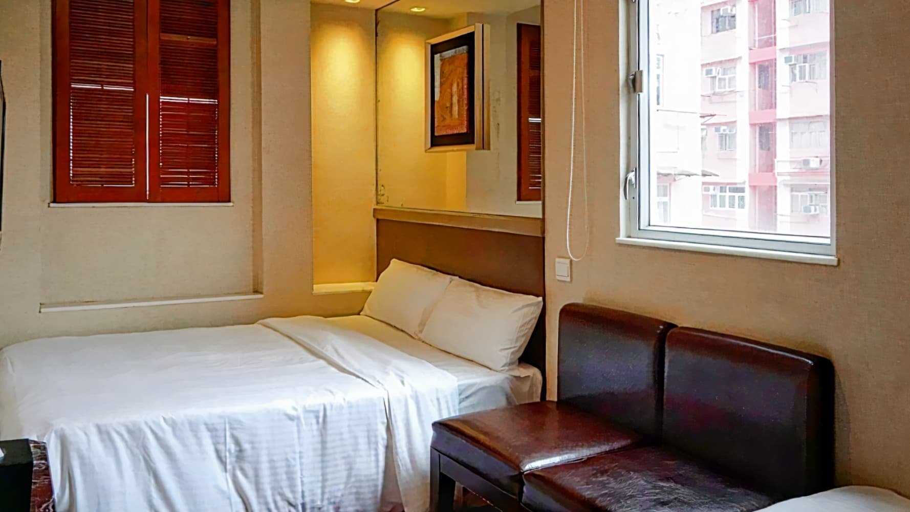 Oriental Lander Hotel