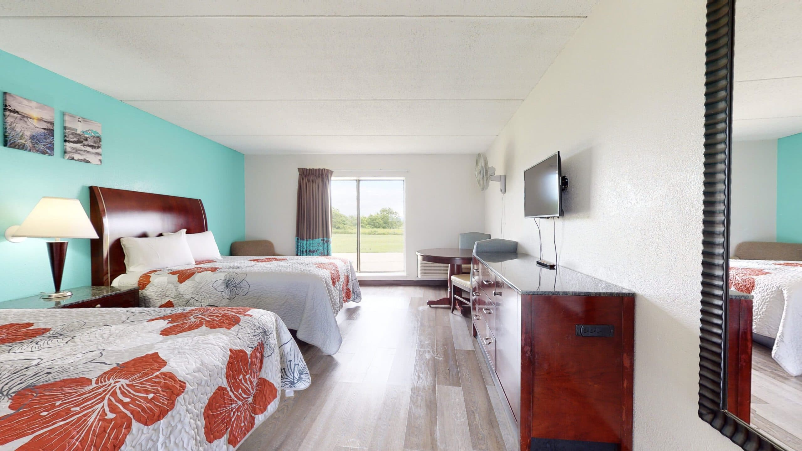 Crystal Palace Resort