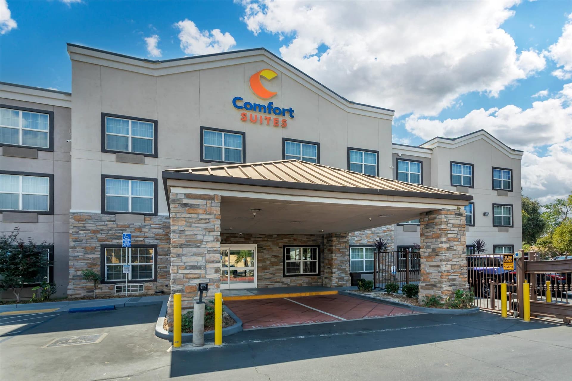 Comfort Suites Downtown Sacramento