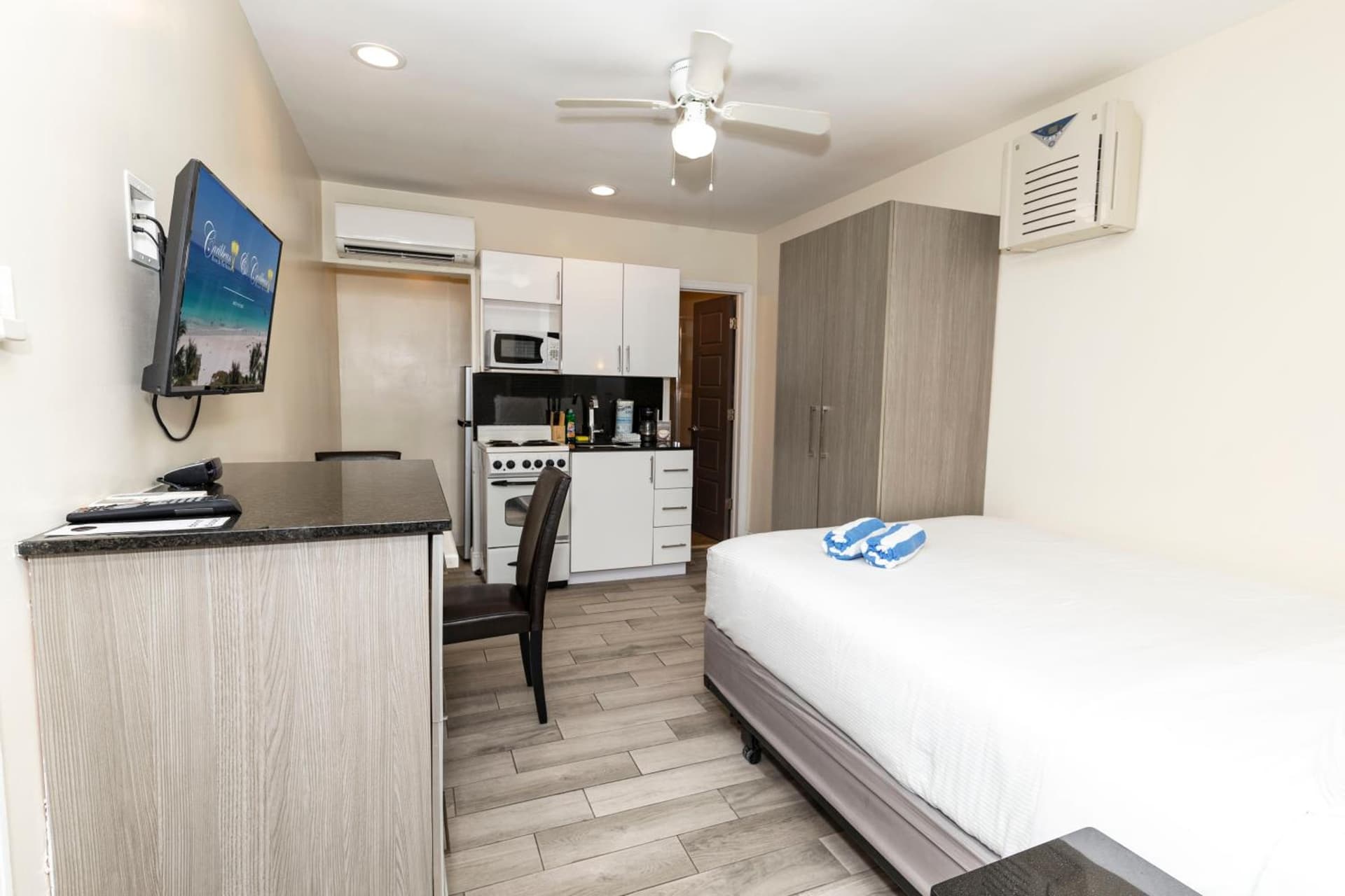 Caribbean Resort Suites