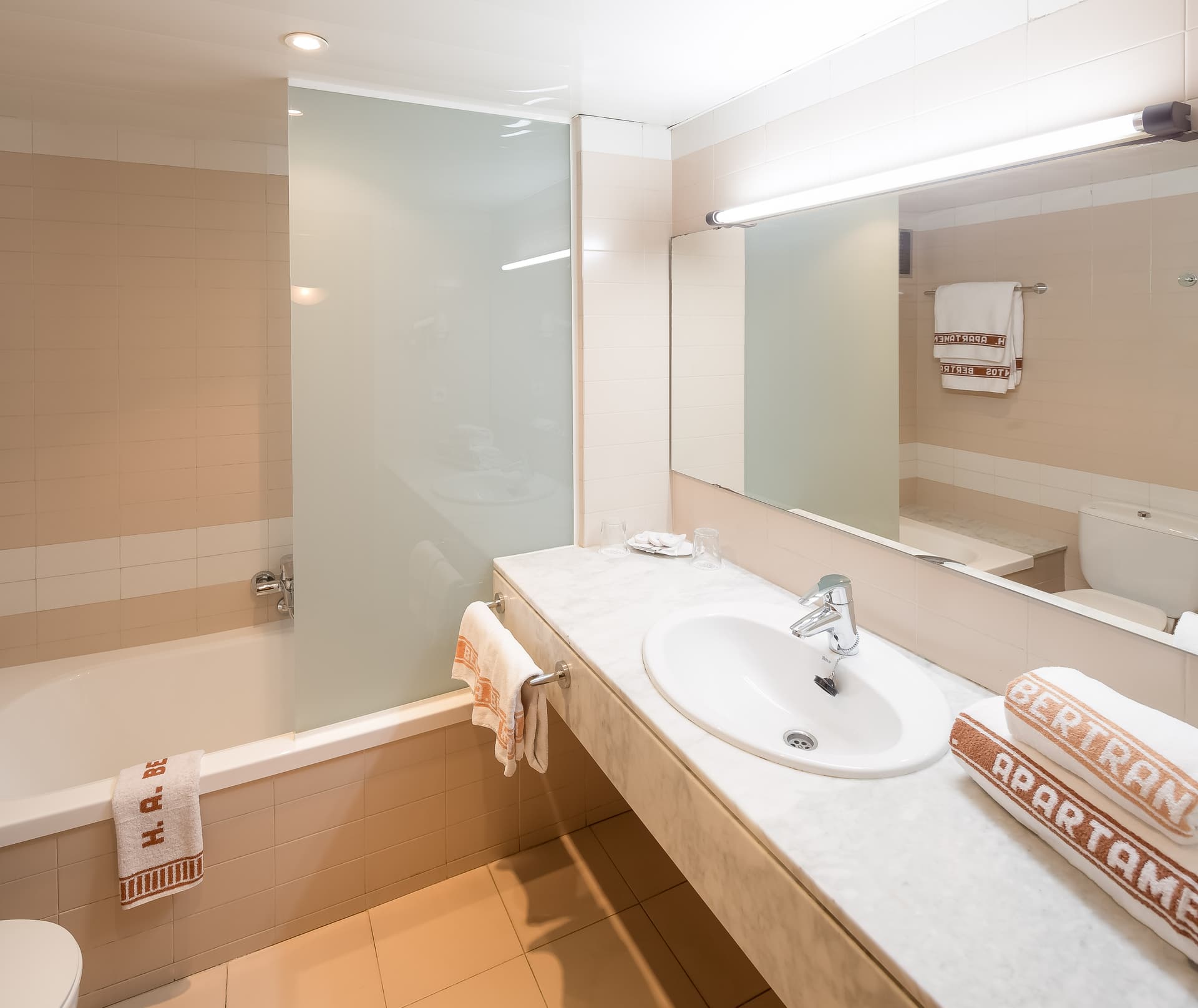 Aparthotel Bertrán