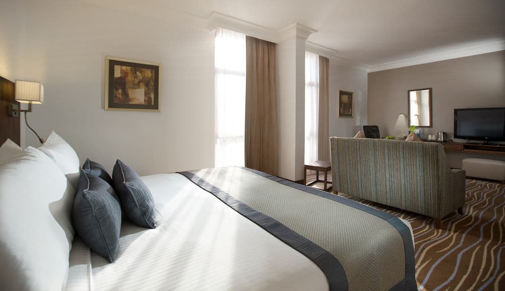 Crowne Plaza Abu Dhabi