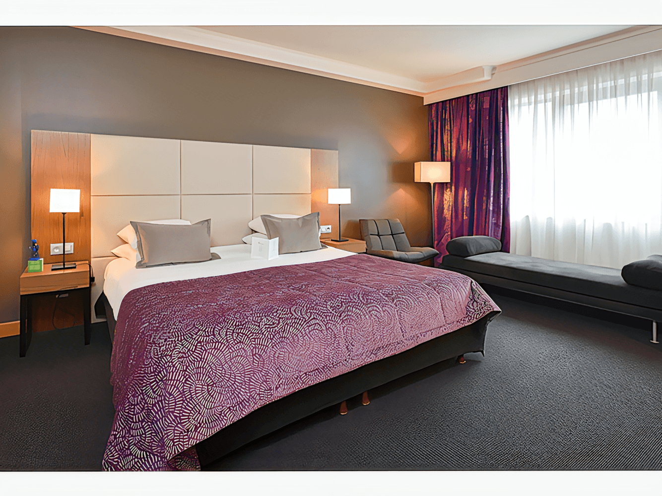 Martin's Chateau du Lac