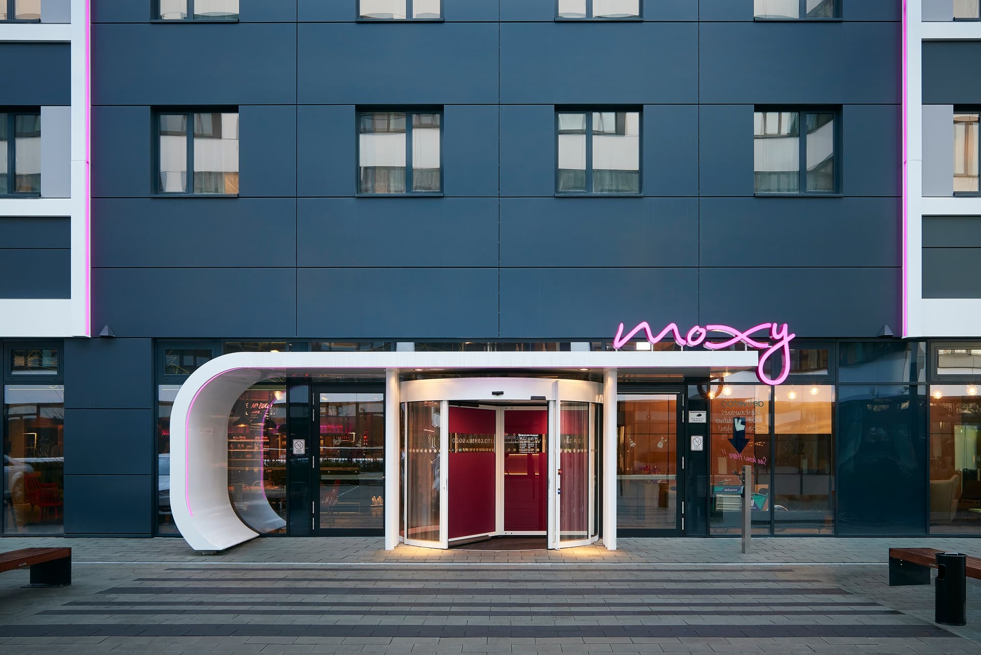 Moxy Frankfurt Airport(INACTIVE)
