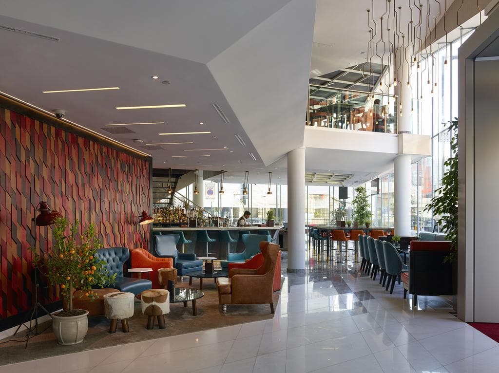 M by Montcalm (old)