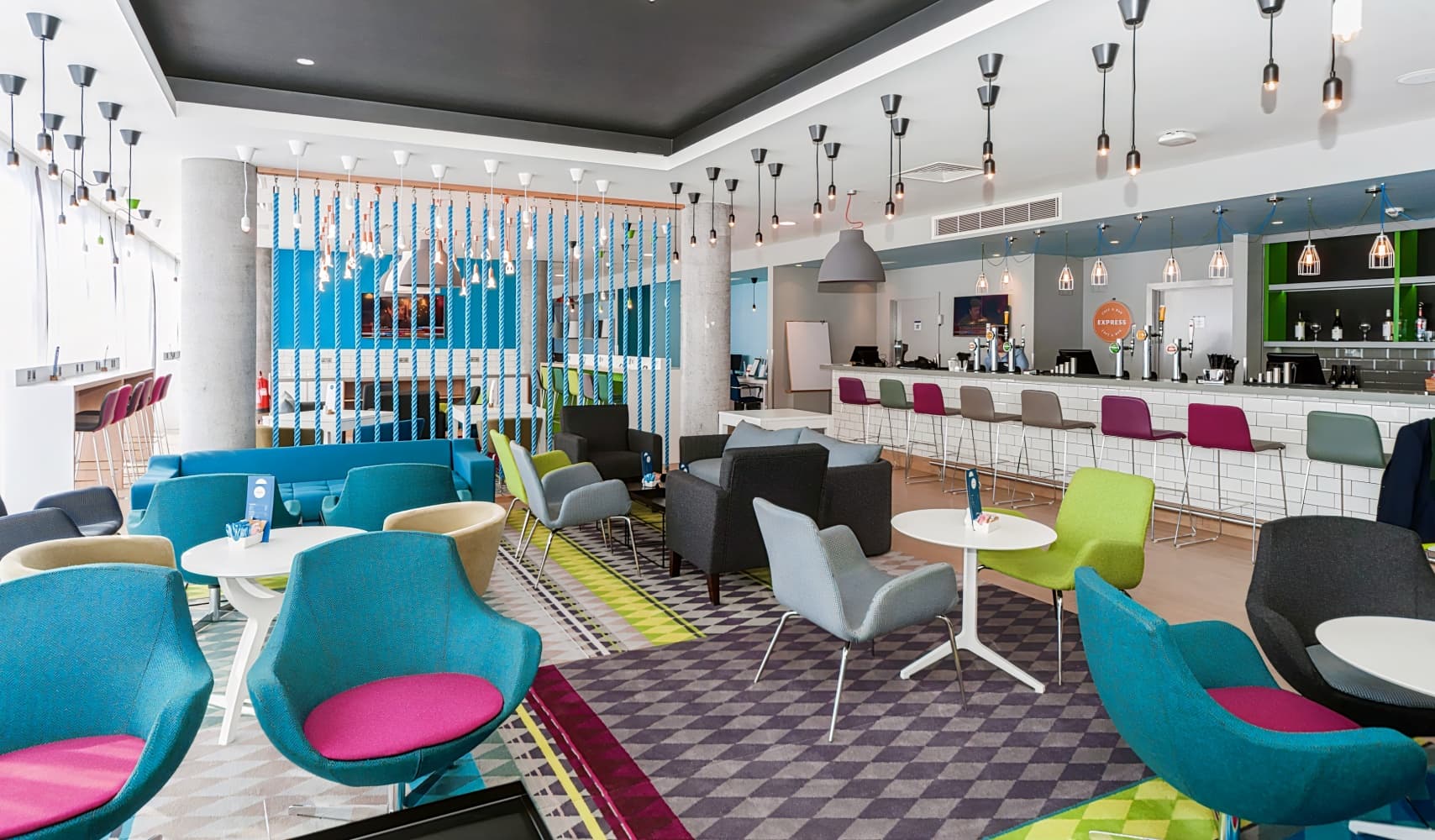 Holiday Inn Express Aberdeen Airport