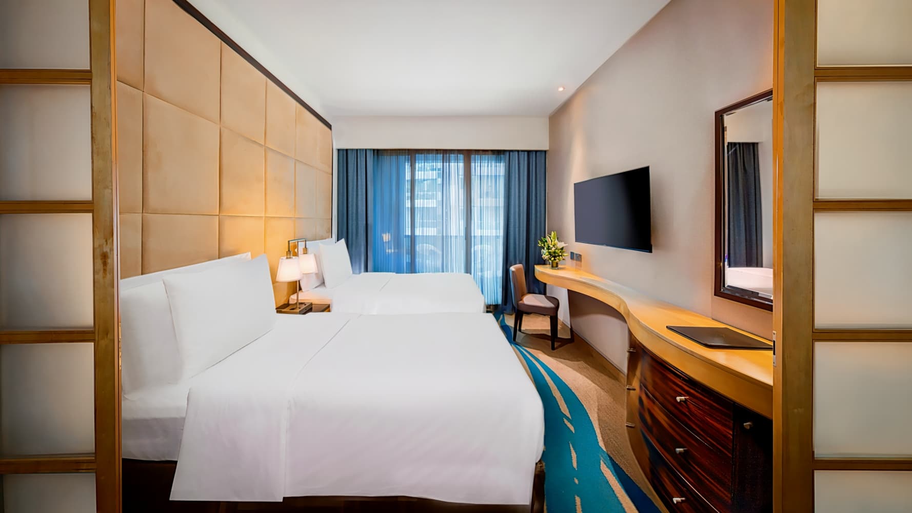 Savoy Suites Hotel Apartments