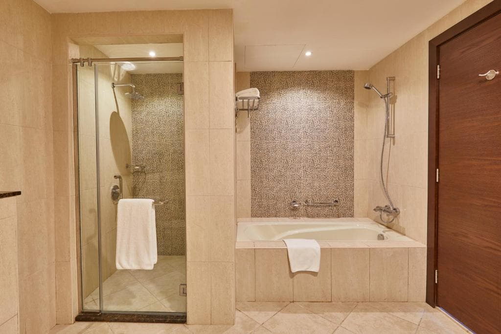 Al Bahar Hotel & Resort