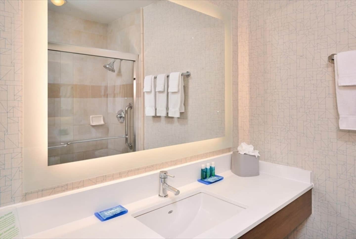 Holiday Inn Express Walnut Creek, an IHG Hotel