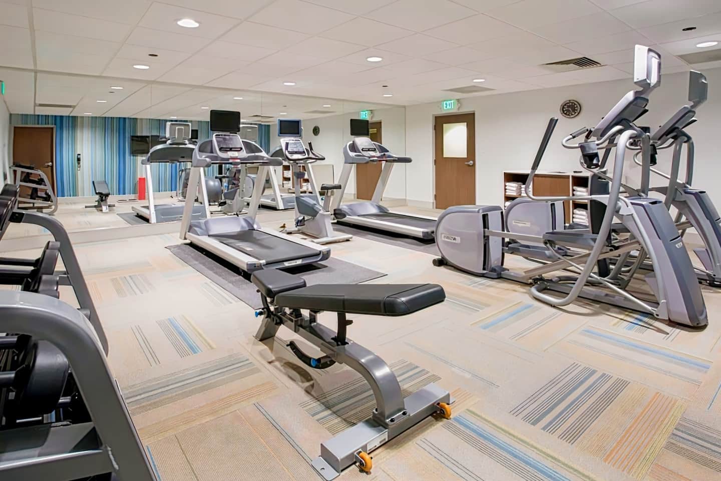 Holiday Inn Express & Suites Austin Downtown - University