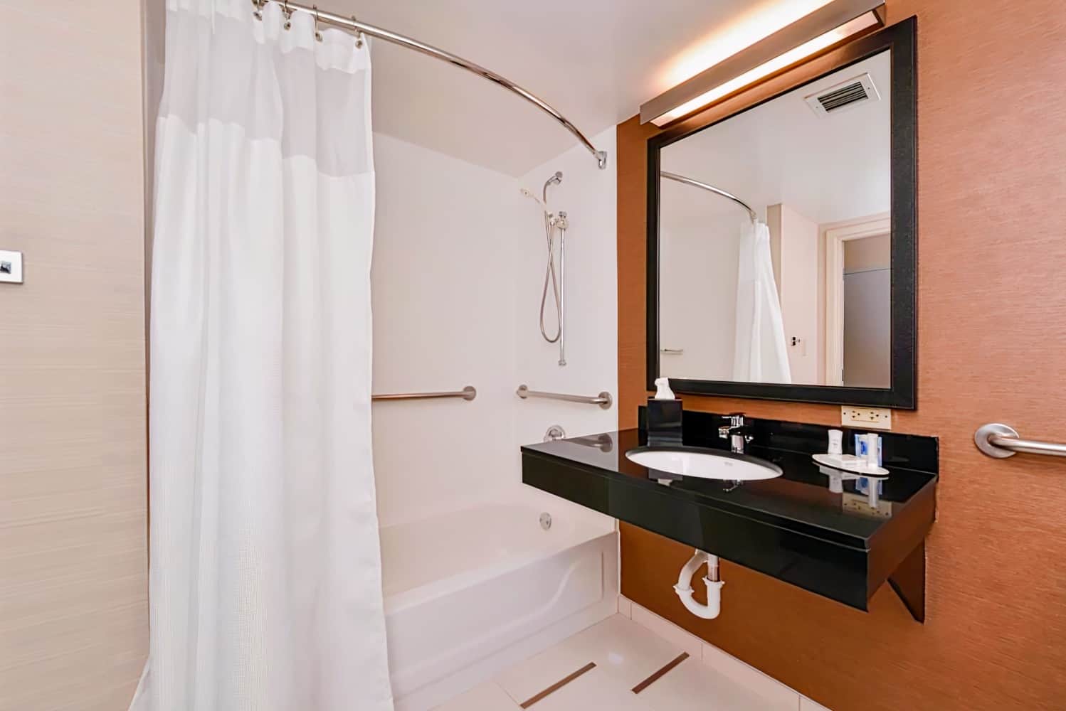 Fairfield Inn & Suites by Marriott Orlando Airport