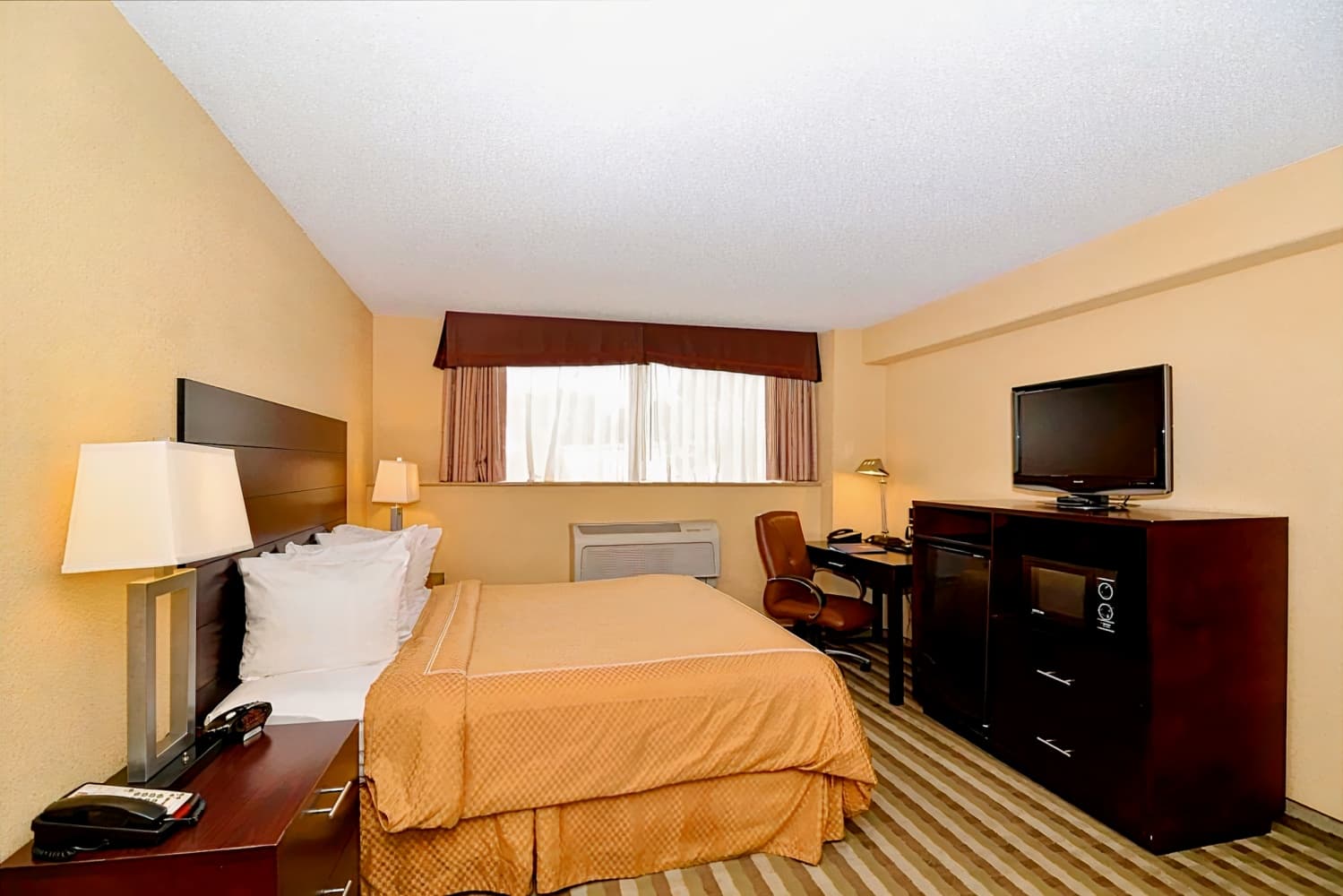 Quality Inn & Suites New York Avenue
