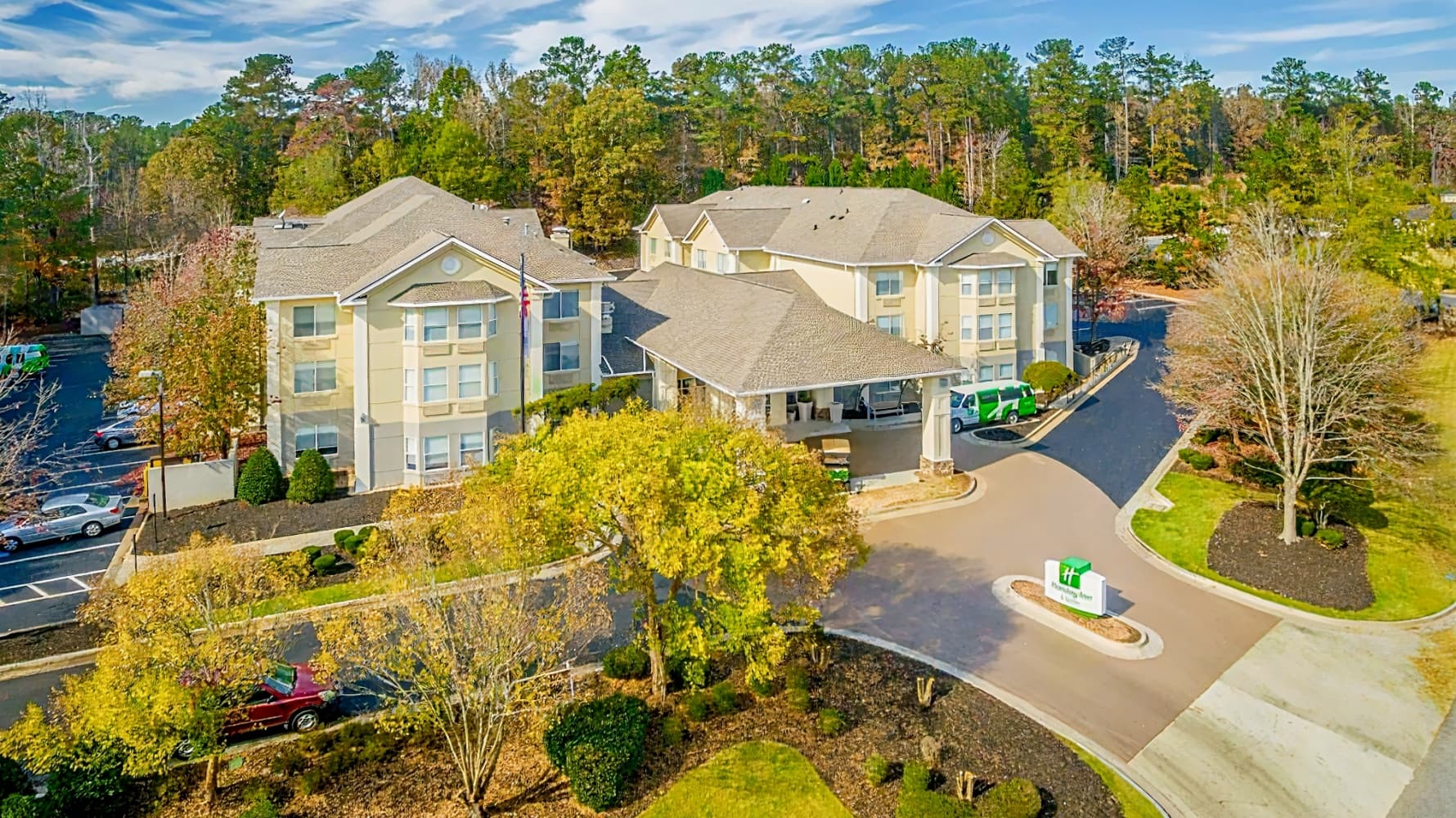 Holiday Inn & Suites Peachtree City