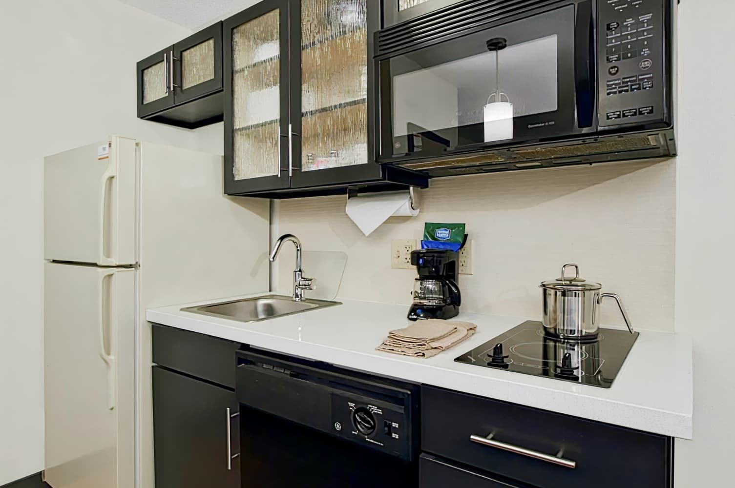 Candlewood Suites Rogers