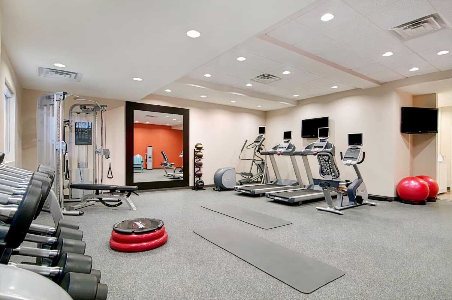 Home2 Suites by Hilton Charleston Airport Convention Center