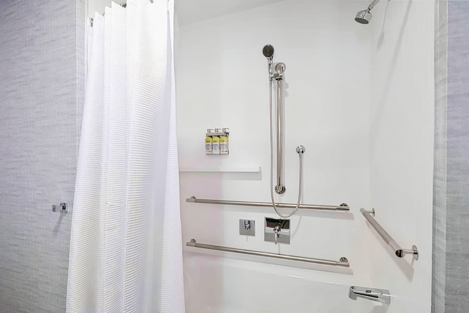 Holiday Inn Express Boston Logan Airport - Revere