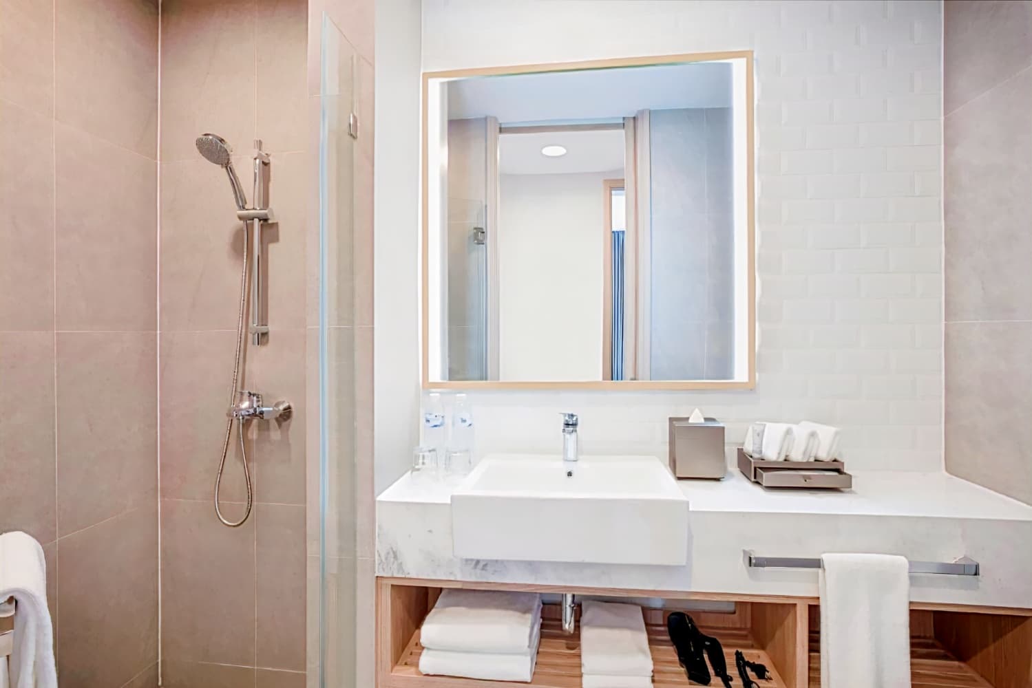 Staybridge Suites Bangkok Thonglor