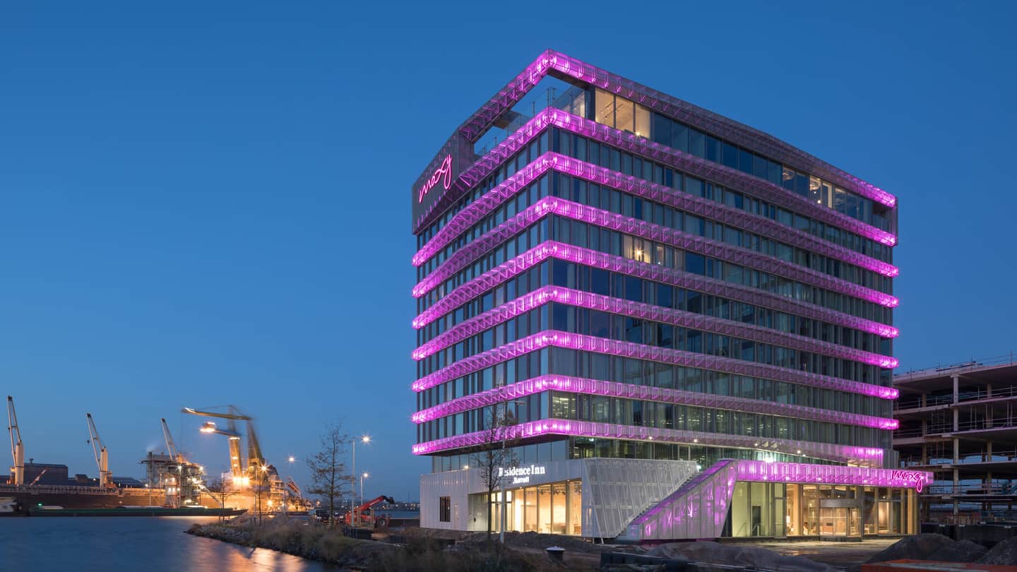 Moxy Amsterdam Houthavens