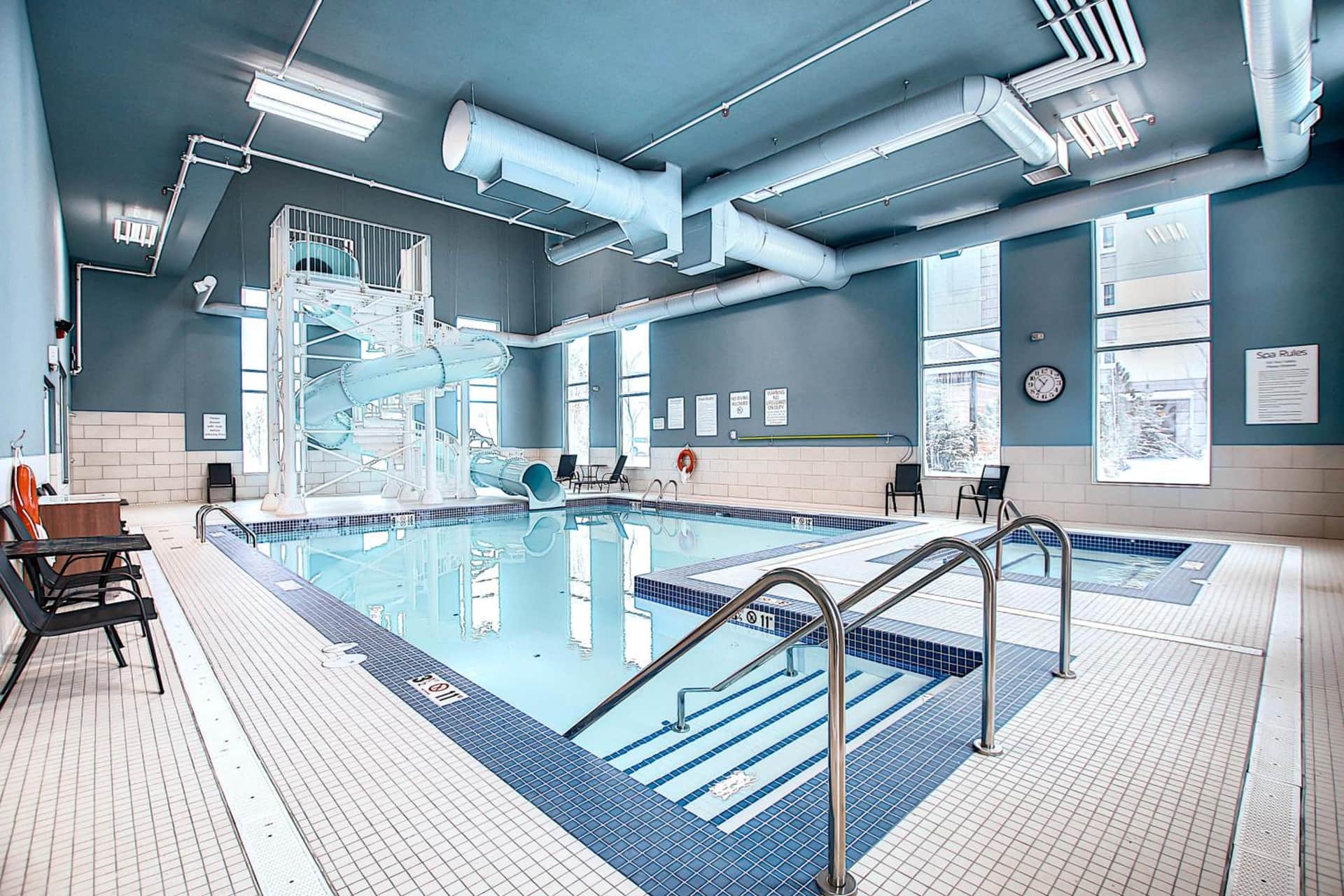 Holiday Inn Express & Suites Calgary Airport Trail NE