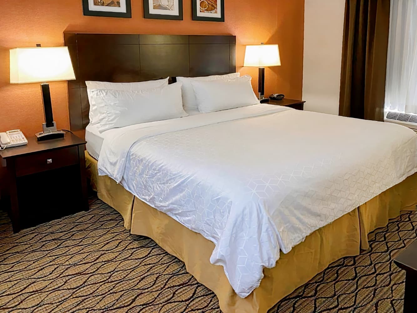 Holiday Inn Express & Suites Danbury - I-84