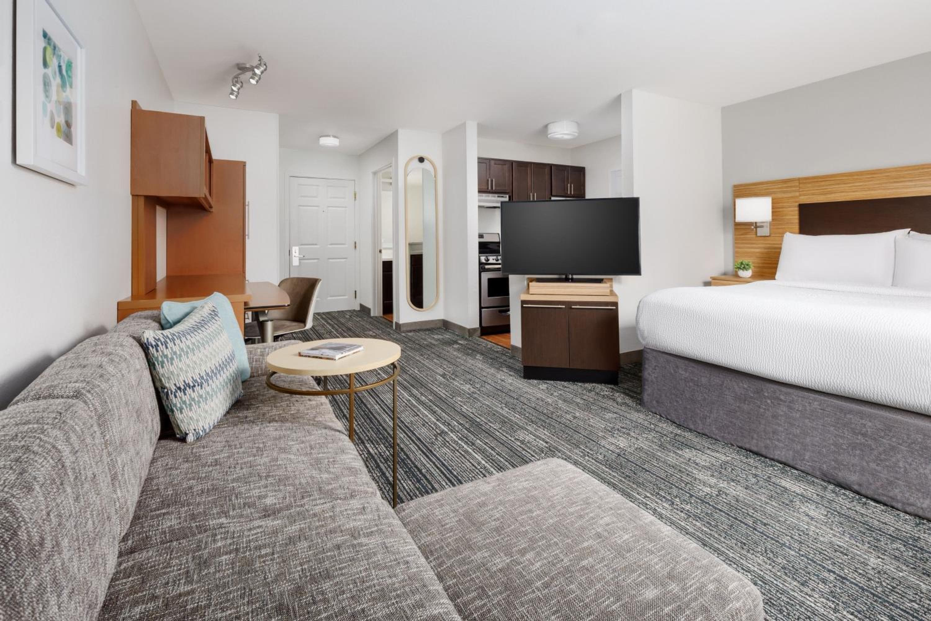 TownePlace Suites by Marriott Manchester-Boston Regional Airport