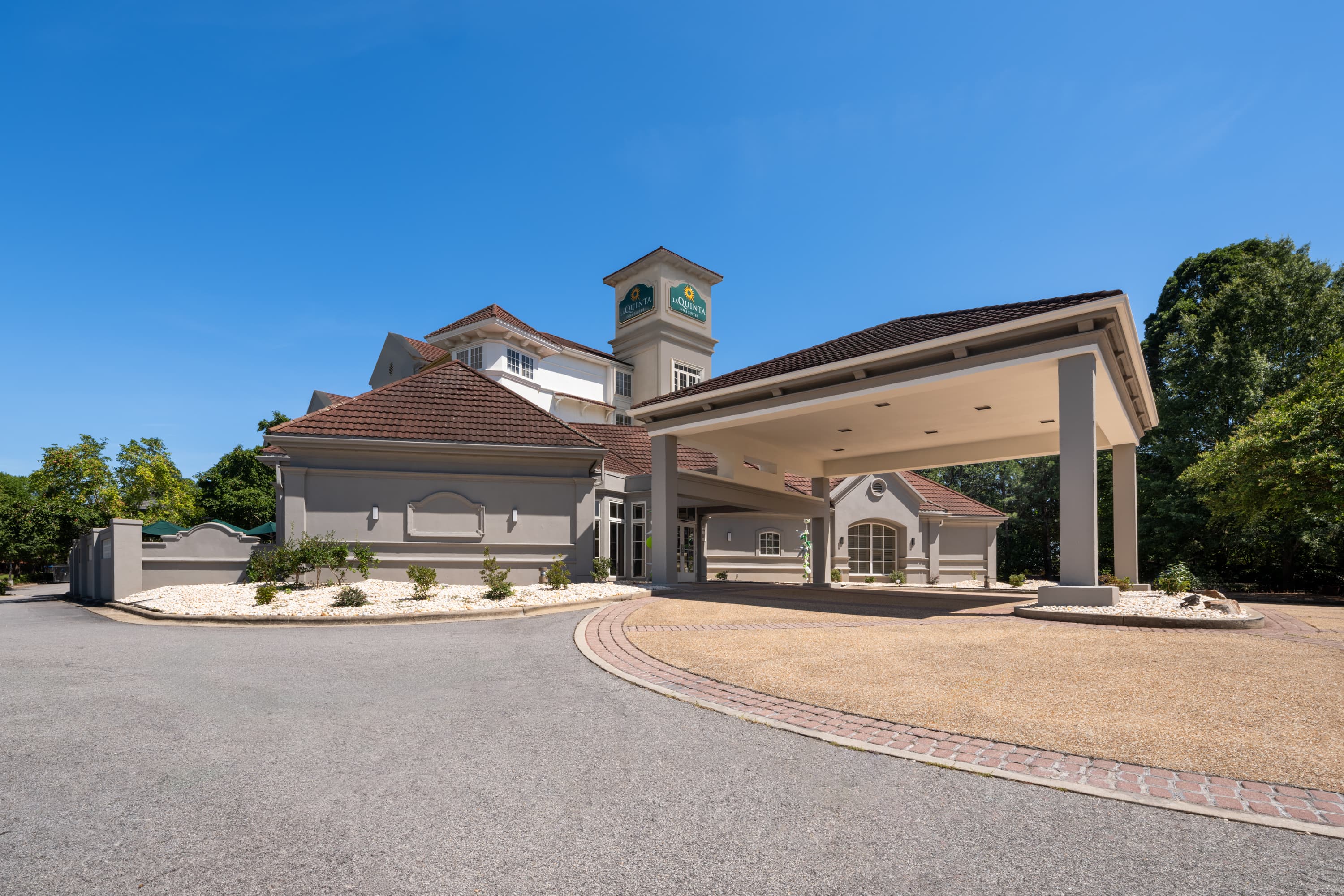 La Quinta Inn & Suites by Wyndham Raleigh Cary