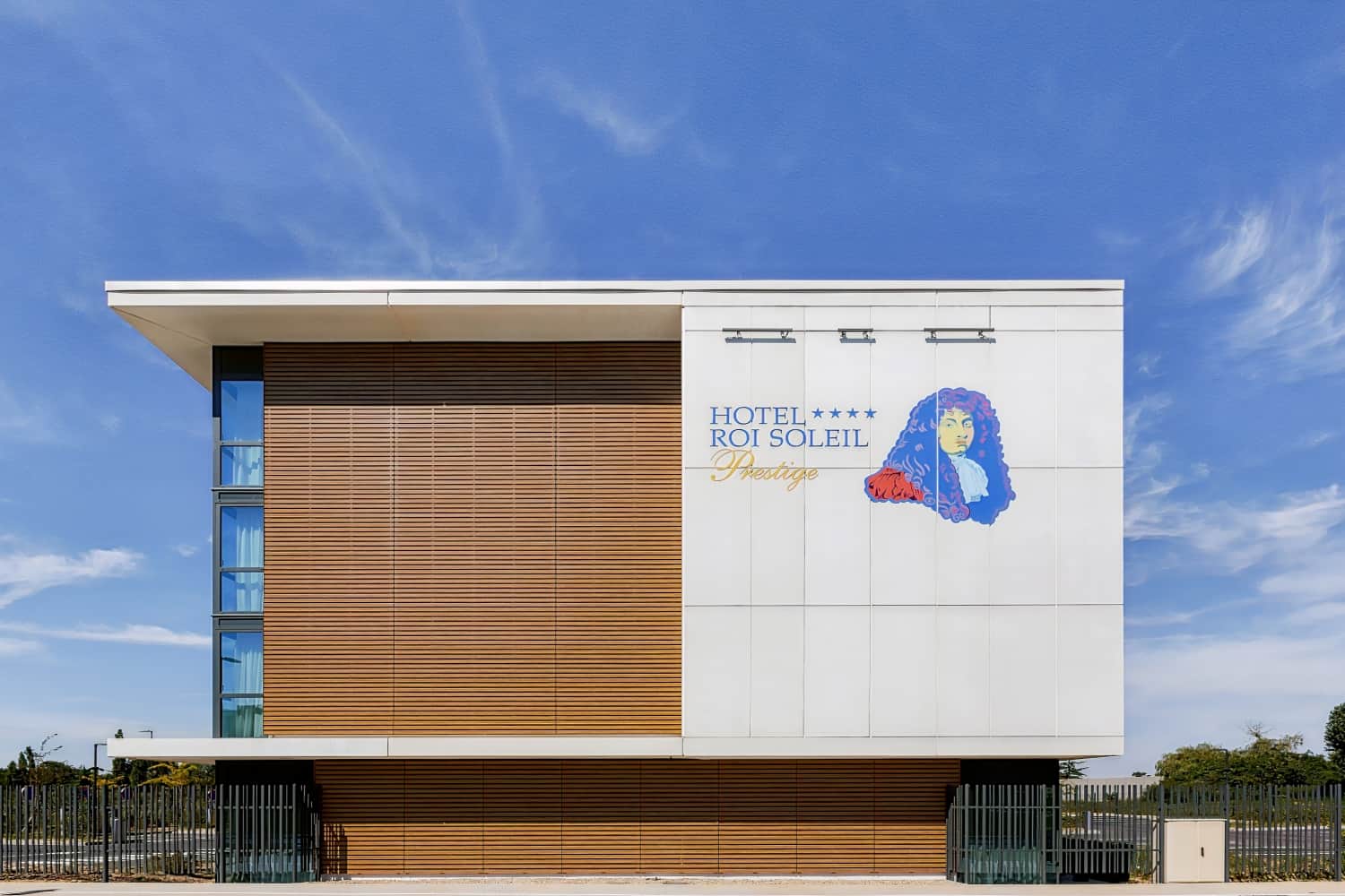 Hôtel Roi Soleil Prestige Plaisir - St Quentin