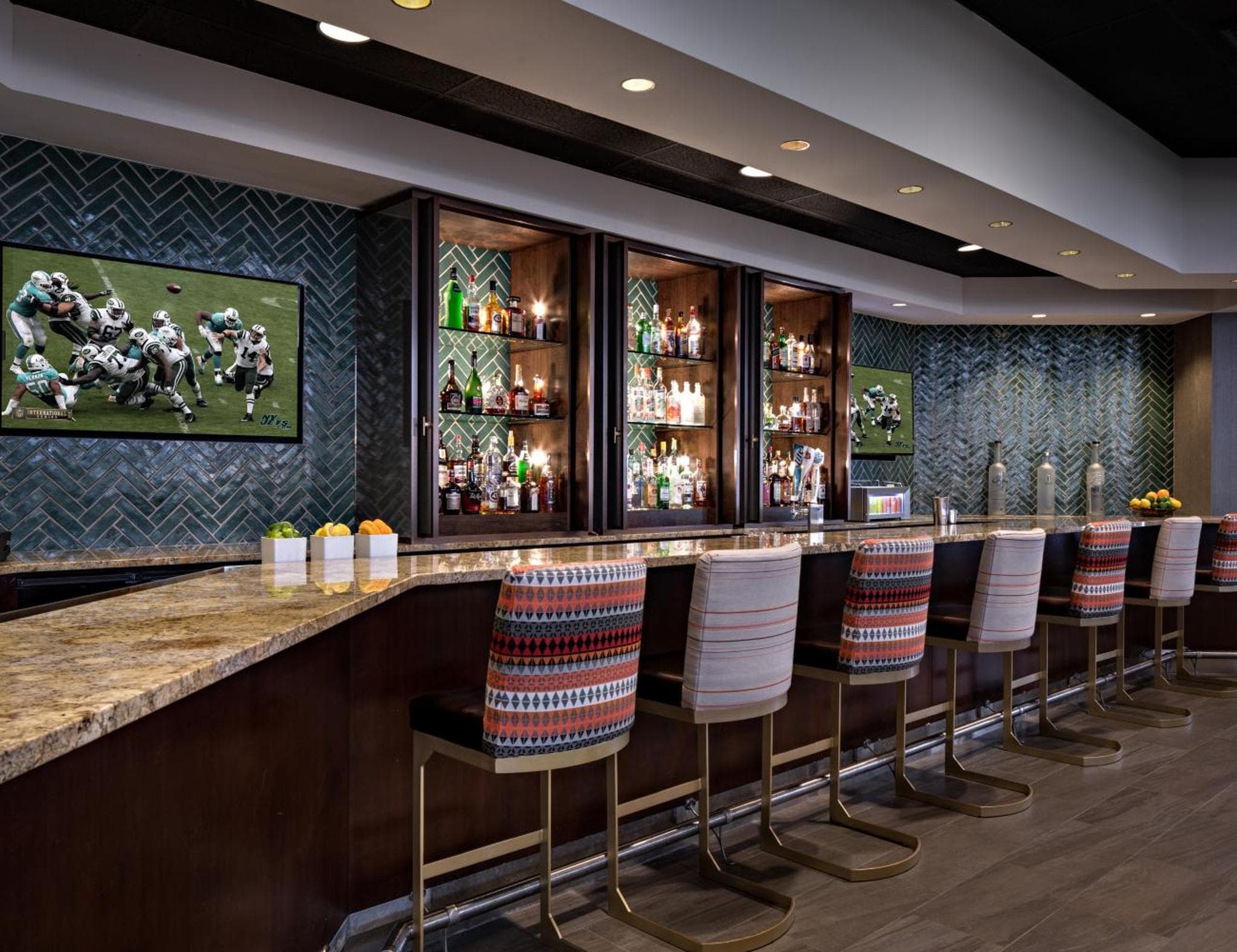 DoubleTree by Hilton Fairfield Hotel & Suites