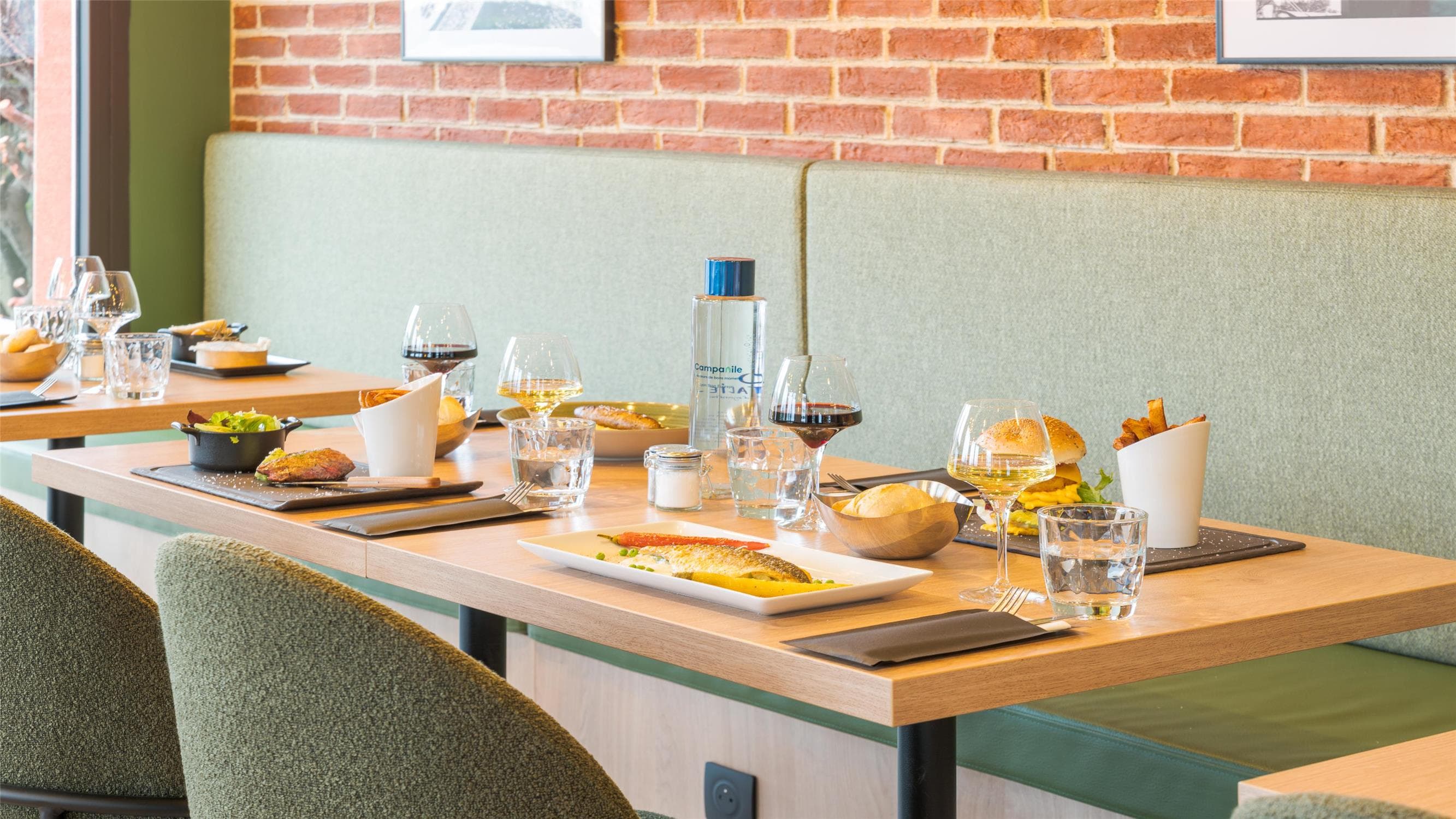 Campanile NATURE - Lyon Est Bron Eurexpo