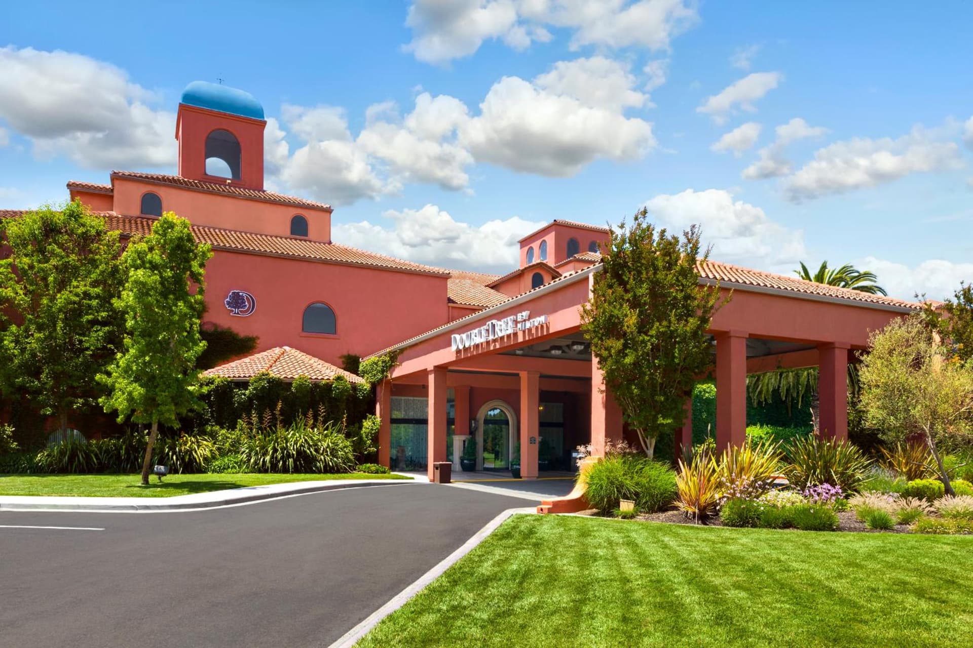 DoubleTree by Hilton Sonoma Wine Country