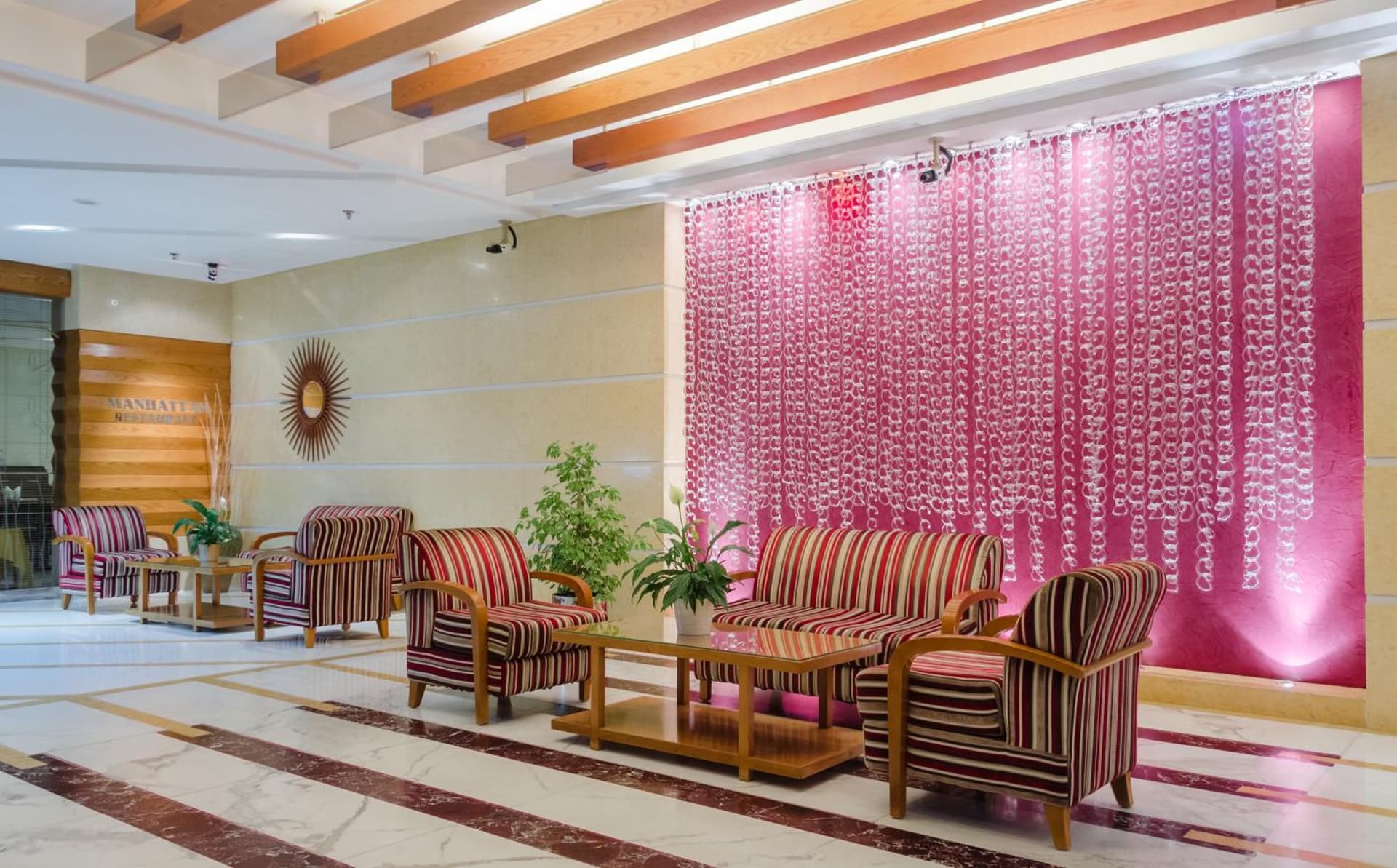 Avenue Hotel