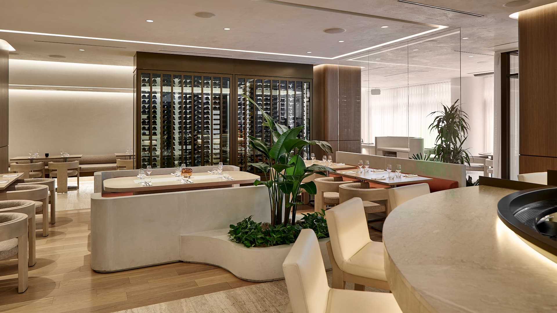 Vogue Hotel Montreal Downtown, Curio Collection by Hilton