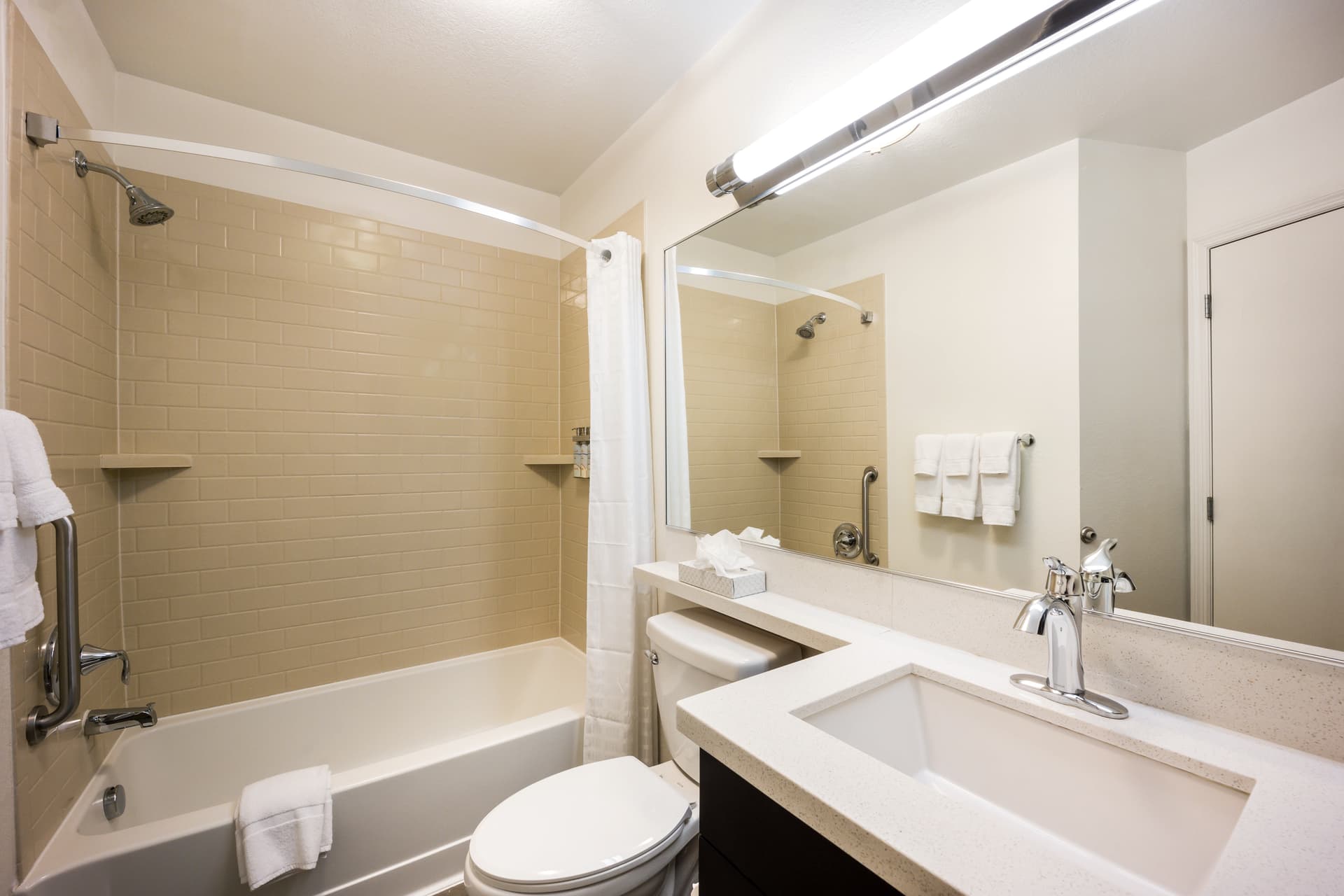 Sonesta Simply Suites Detroit Ann Arbor