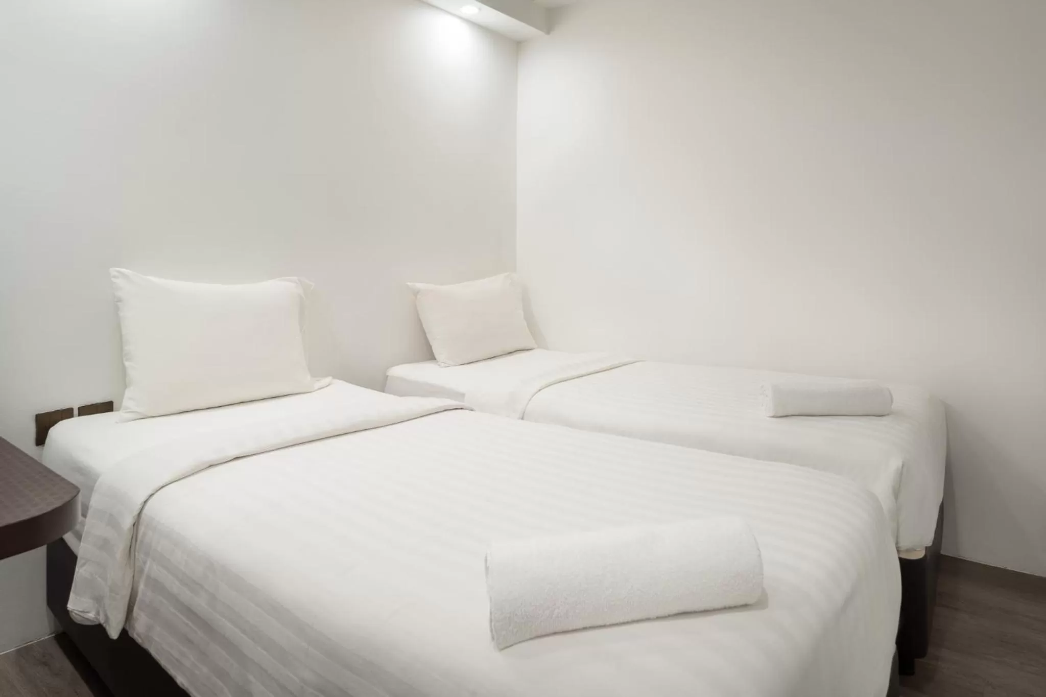 Lion Peak Dickson Hotel