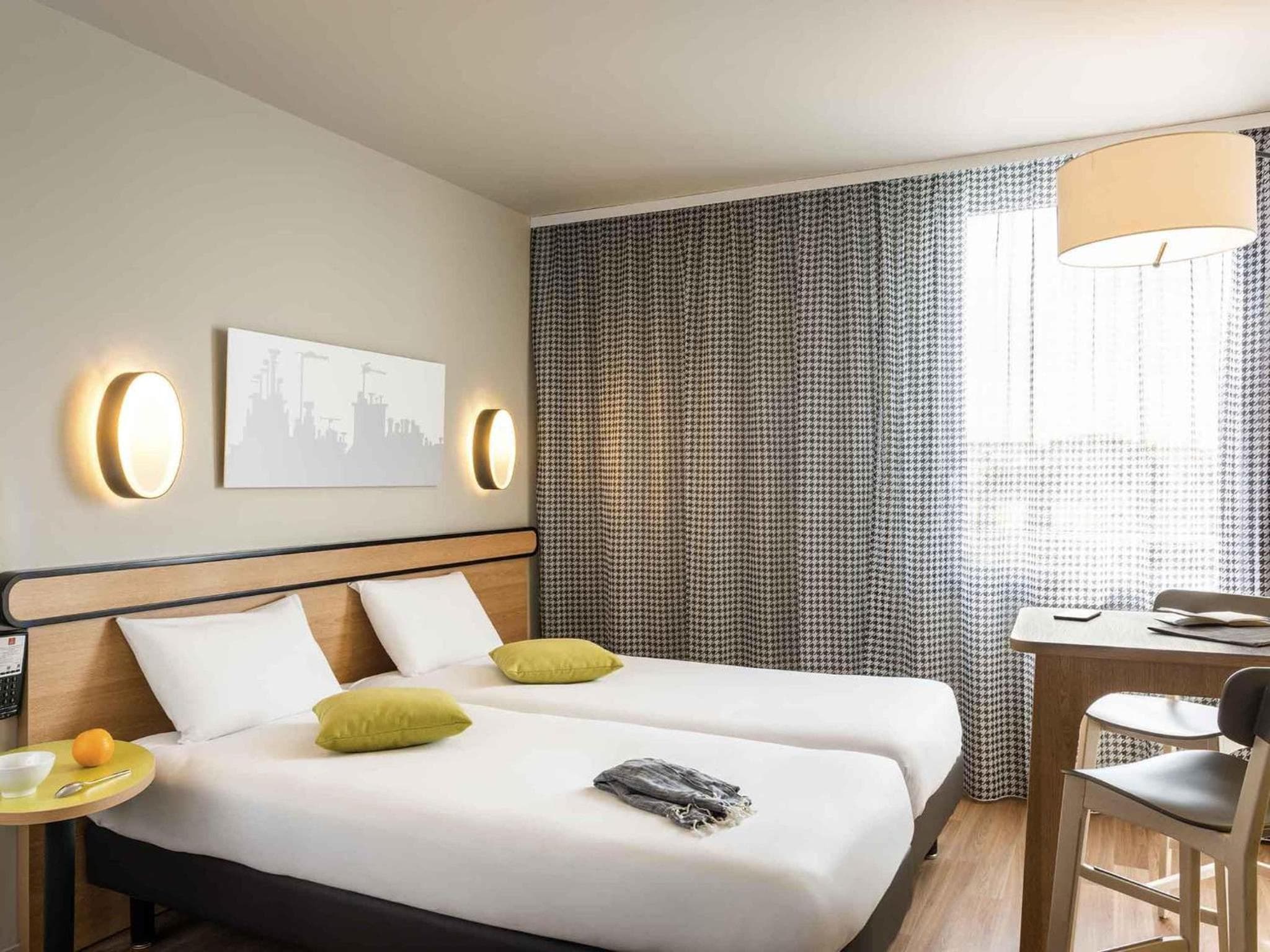 Aparthotel Adagio Access Paris Massy Gare TGV