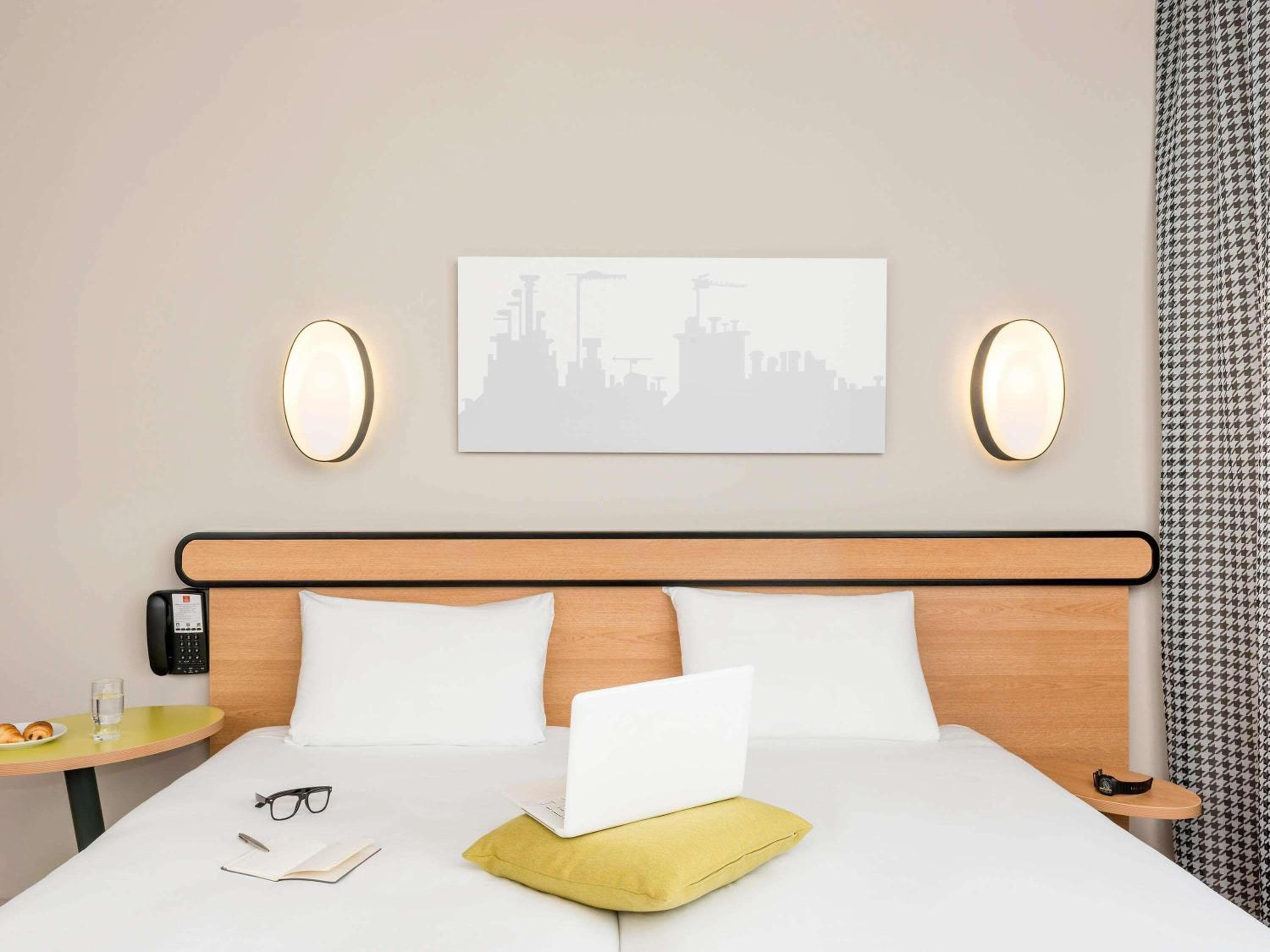 Aparthotel Adagio Access Paris Massy Gare TGV