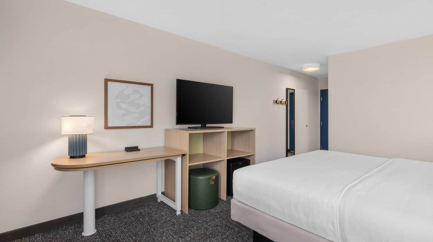 Spark by Hilton Fredericksburg Southpoint