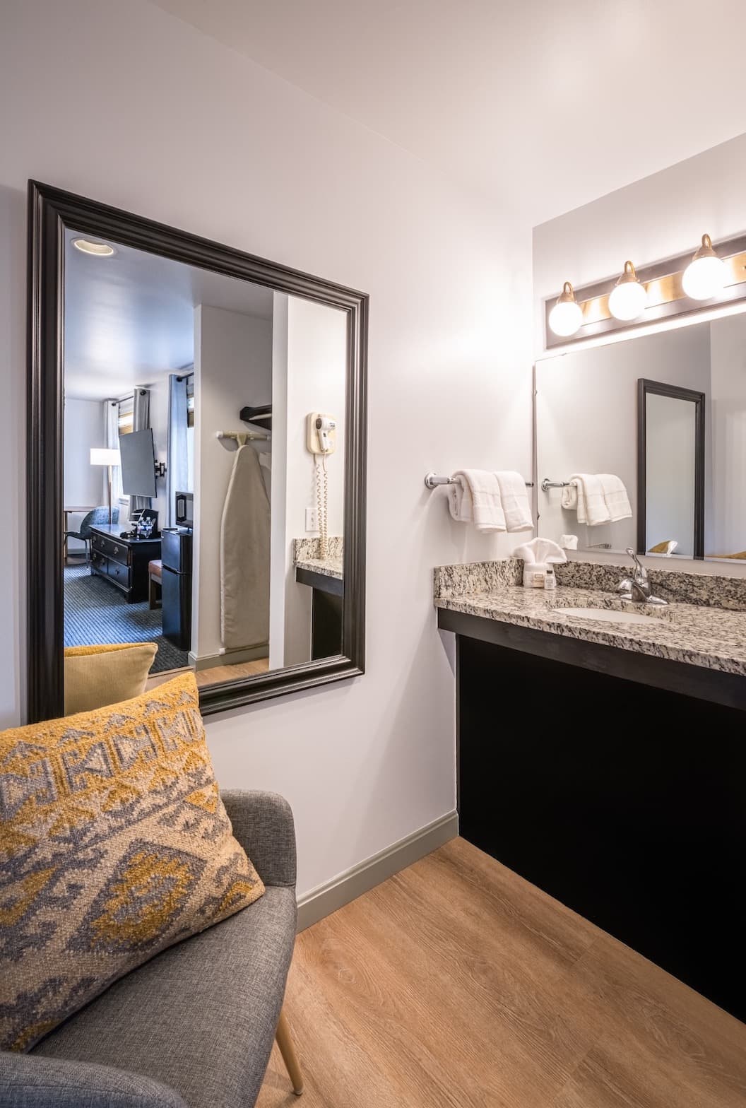 Riverhouse By Weekender