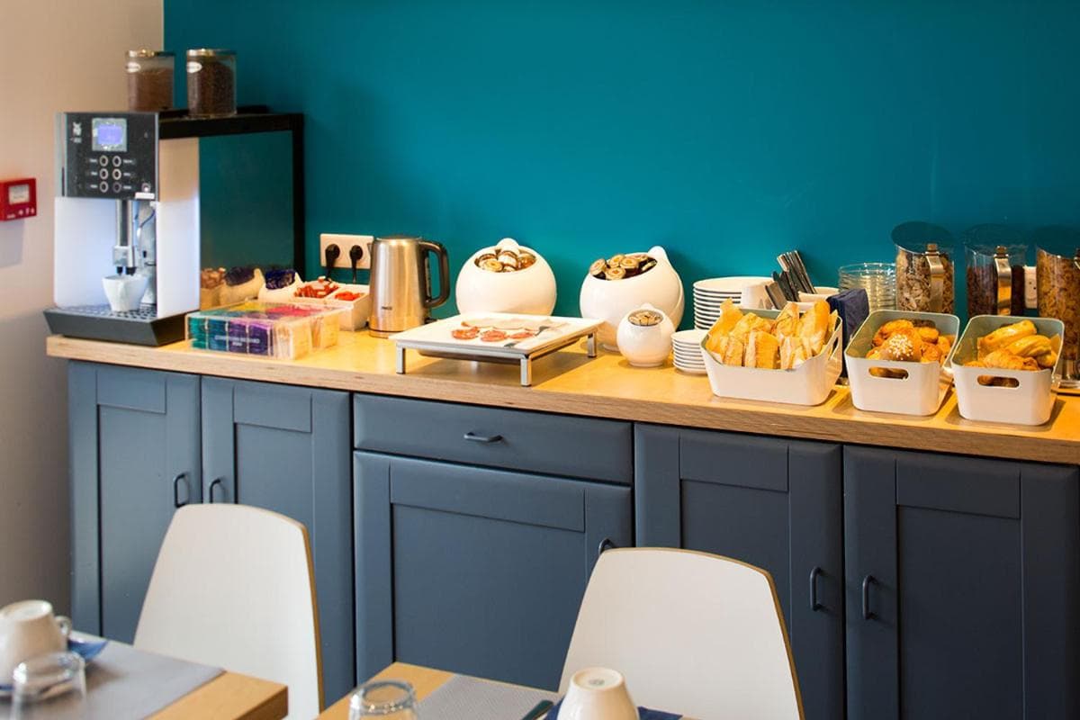 Hotel La Régence Courbevoie