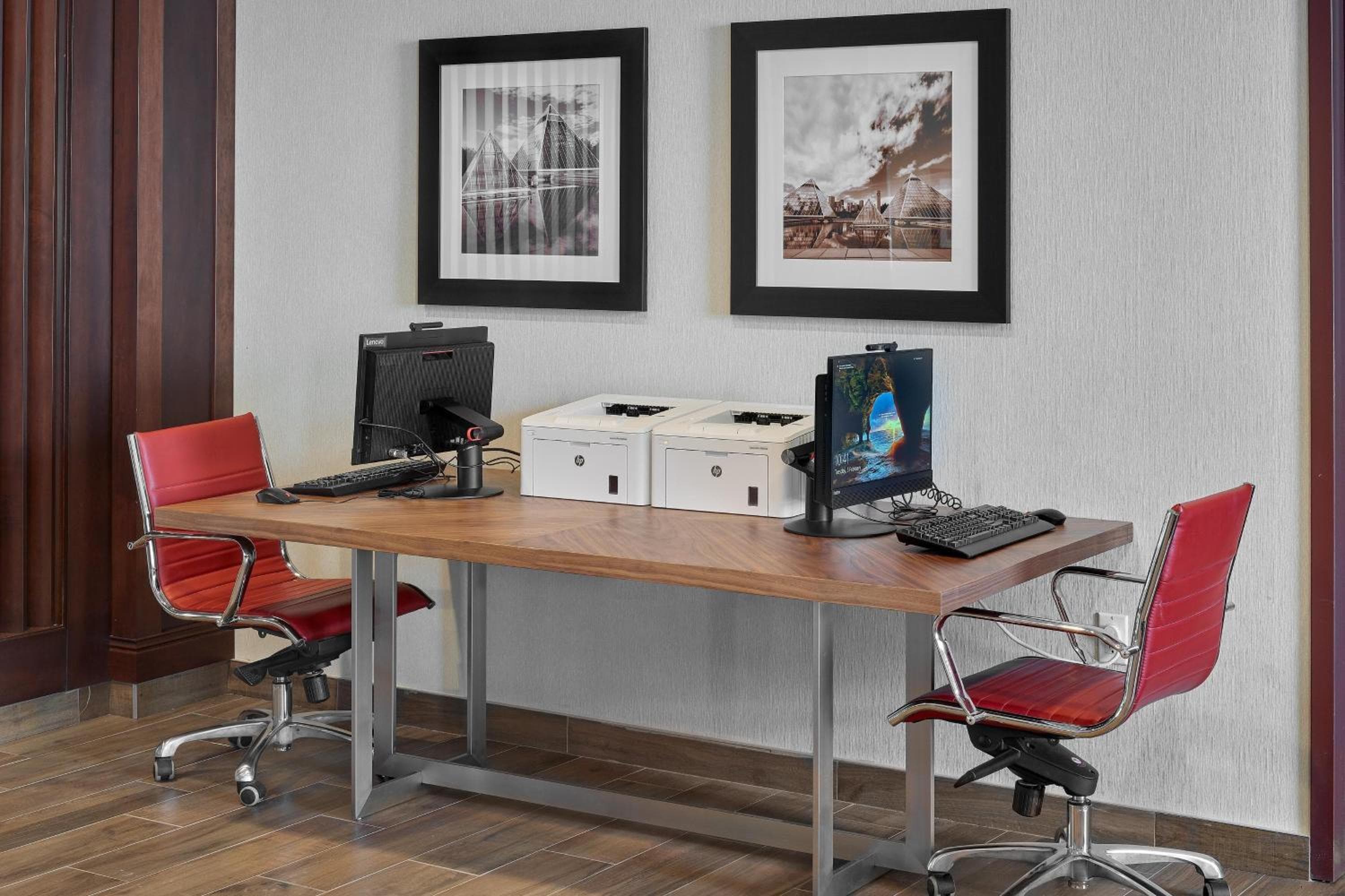 Four Points by Sheraton Edmonton West