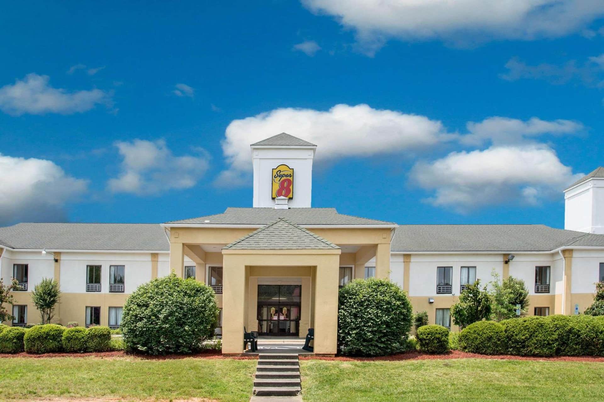 Super 8 by Wyndham Clemmons/Winston-Salem Area I-40